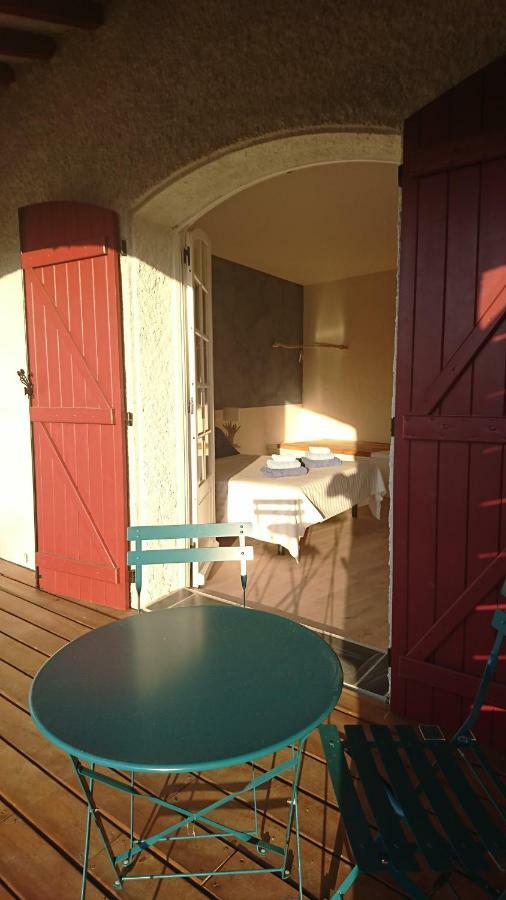 La Tour D'Ugo Hotel Cavanac Eksteriør billede